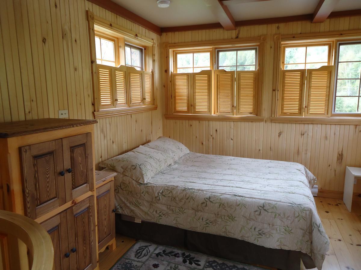 Chalet Saint-Thomas L'Anse-Saint-Jean Bagian luar foto