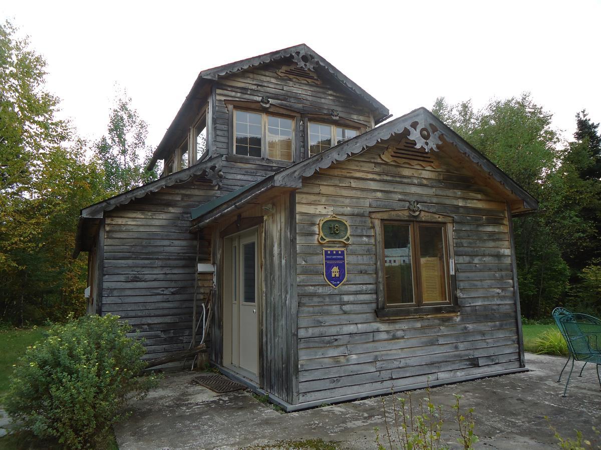 Chalet Saint-Thomas L'Anse-Saint-Jean Bagian luar foto