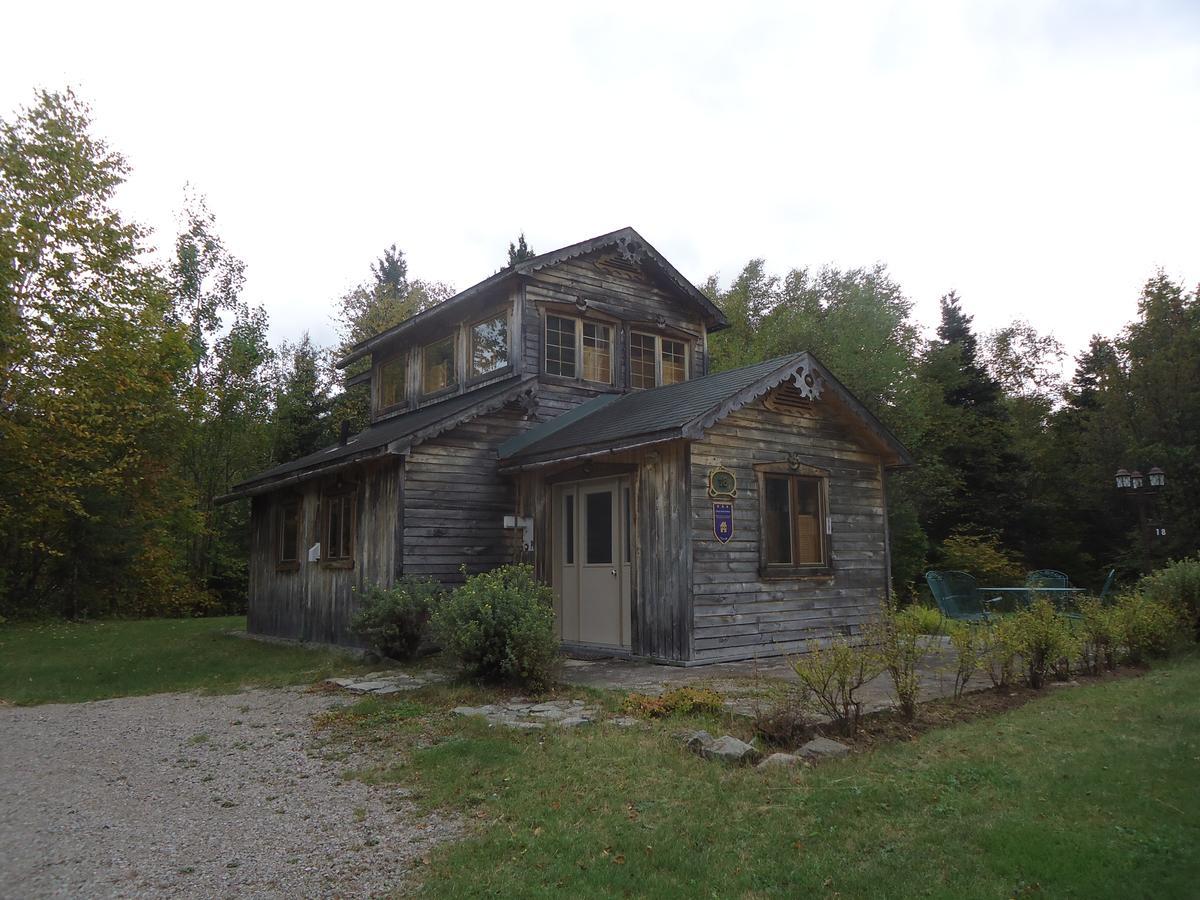 Chalet Saint-Thomas L'Anse-Saint-Jean Bagian luar foto